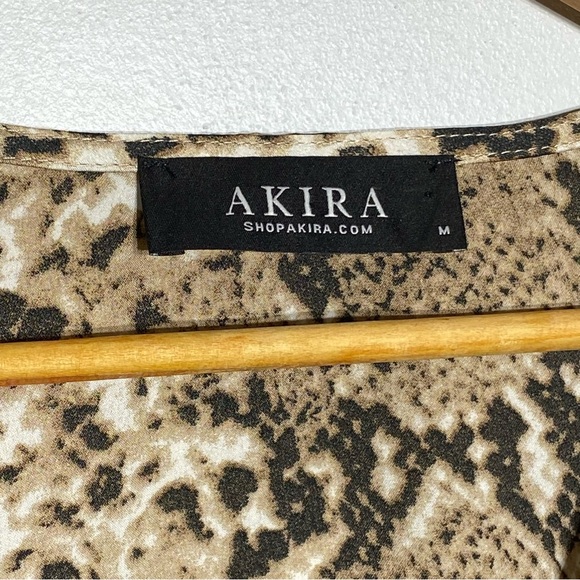 AKIRA Blouse Womens M Snakeskin Print V-Neck Long Sleeve Cinched Waist - Picture 7 of 16